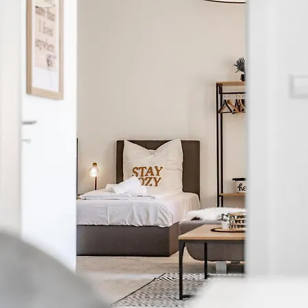 2 Zentrale Fewos Fuer Gruppen Mit Parkplatz Appartement *