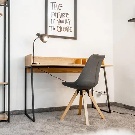 2 Zentrale Fewos Fuer Gruppen Mit Parkplatz Appartement Cobourg