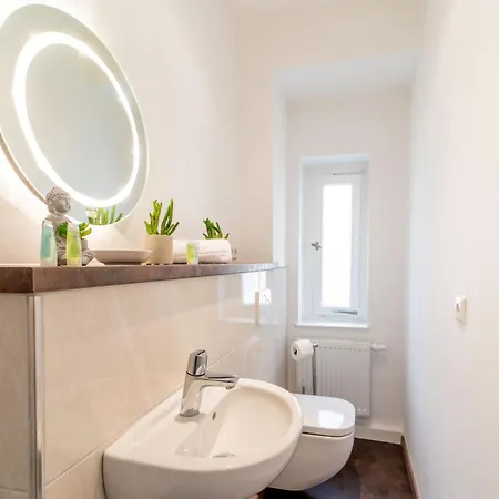 Appartement 2 Zentrale Fewos Fuer Gruppen Mit Parkplatz