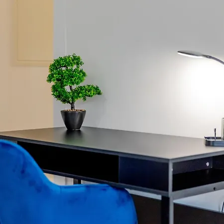 Appartement 2 Zentrale Fewos Fuer Gruppen Mit Parkplatz Cobourg