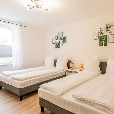 2 Zentrale Fewos Fuer Gruppen Mit Parkplatz Appartement Cobourg